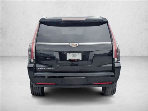 Used 2018 Cadillac Escalade ESV Premium Luxury AWD/4WD image 7
