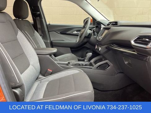 Used 2022 Chevrolet TrailBlazer LT image 25