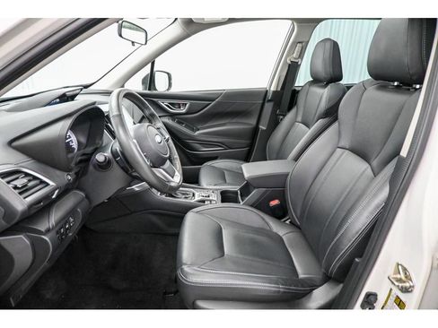 Used 2022 Subaru Forester Touring image 34