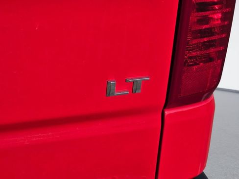 Used 2024 Chevrolet Silverado 1500 LT AWD/4WD image 8