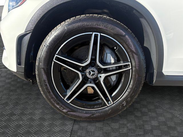 Used 2020 Mercedes-Benz GLC 300 4MATIC image 14