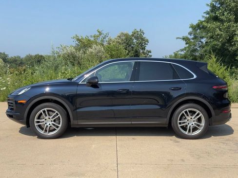 Certified 2023 Porsche Cayenne AWD/4WD image 2