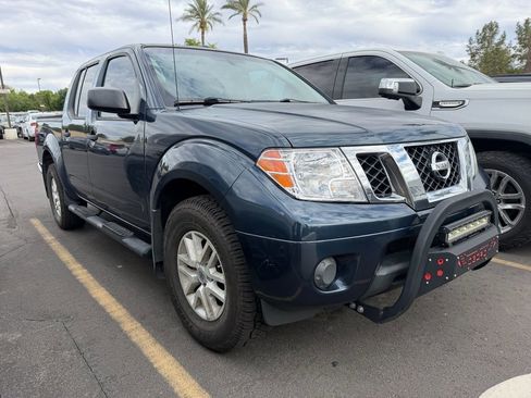 Used 2018 Nissan Frontier SV image 6