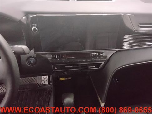 Used 2025 Toyota Camry XSE w/ Premium Plus Package image 12