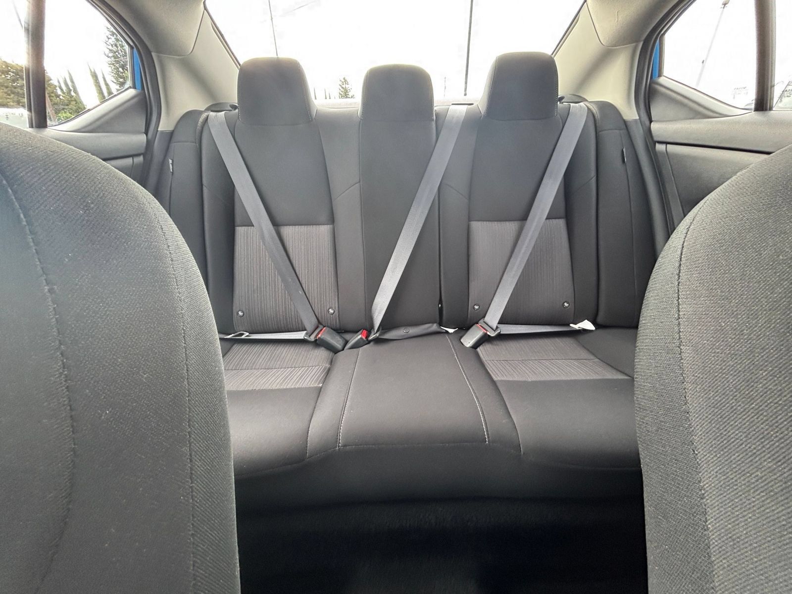 Used 2025 Nissan Sentra SV FWD image 35
