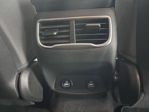 Used 2022 Hyundai Santa Fe SEL image 35