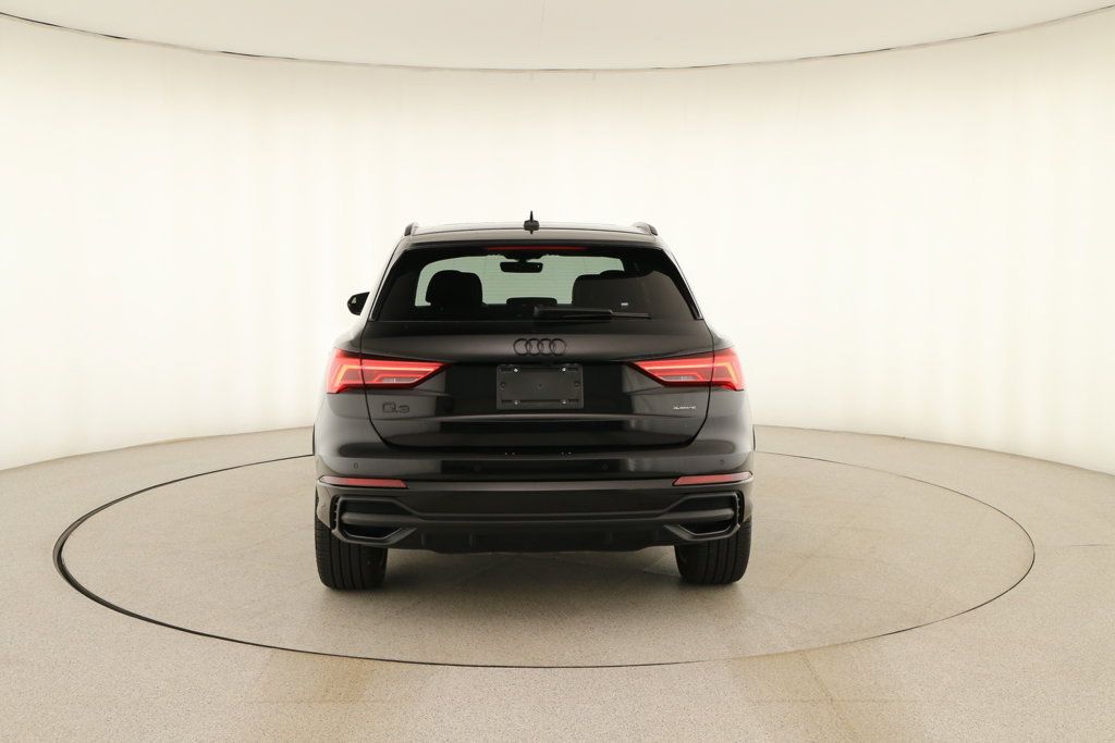 Used 2024 Audi Q3 2.0T Premium w/ Convenience Package AWD/4WD image 5