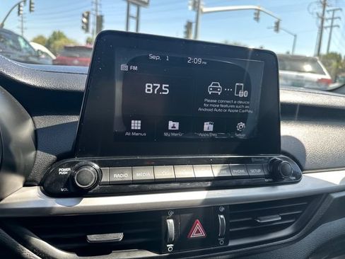 Used 2020 Kia Forte LXS FWD image 16