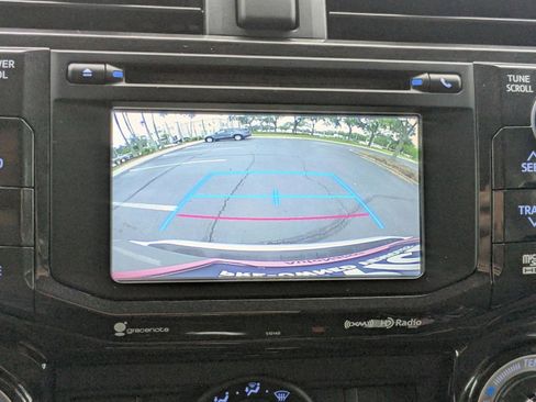 Used 2018 Toyota 4Runner TRD Off-Road Premium AWD/4WD image 13