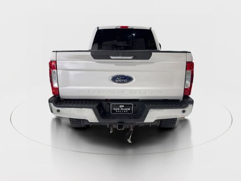 Used 2017 Ford F250 Lariat w/ Lariat Value Package image 11