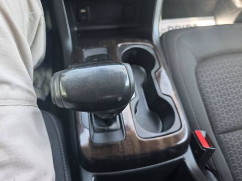 Used 2018 GMC Canyon SLE w/ Nightfall Edition AWD/4WD image 19