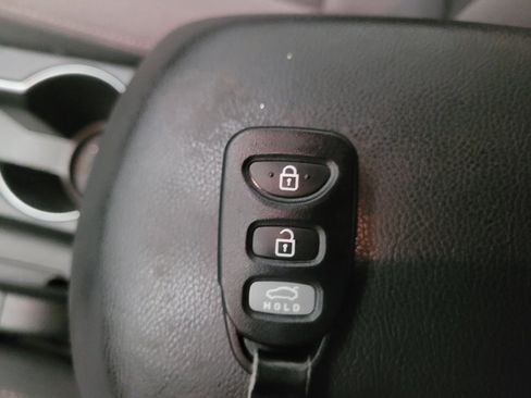 Used 2016 Hyundai Elantra SE FWD image 32