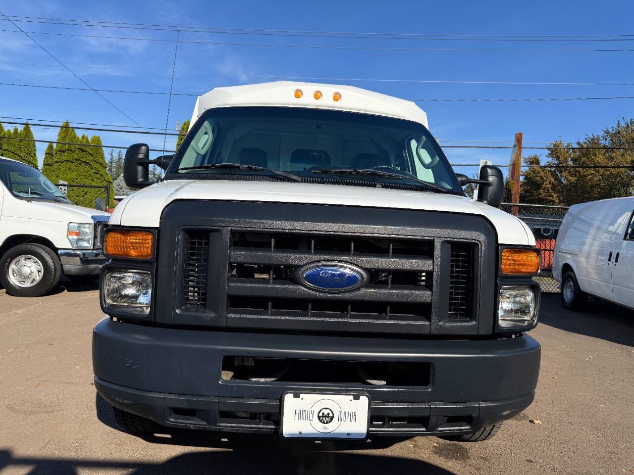 Used 2013 Ford E-350 and Econoline 350 Super Duty RWD image 4