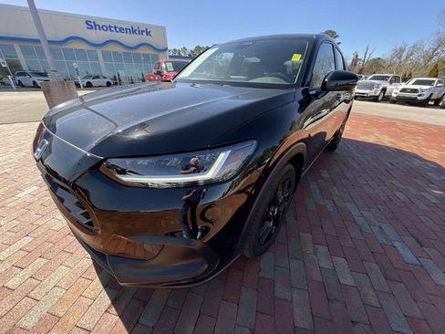 Used 2024 Honda HR-V Sport image 26