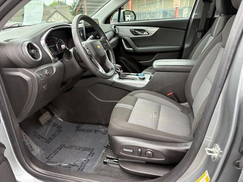 Used 2024 Chevrolet Blazer LT w/ Convenience Package FWD image 17