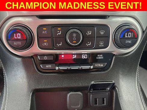 Used 2019 GMC Yukon SLE w/ SLE Value Package image 16