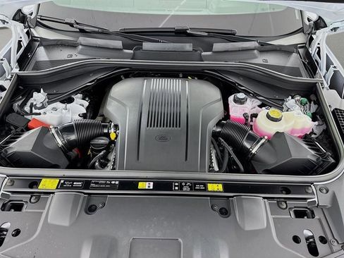 New 2026 Land Rover Range Rover Long Wheelbase Autobiography image 32