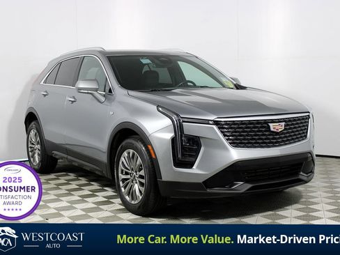 Used 2024 Cadillac XT4 Premium Luxury image 1
