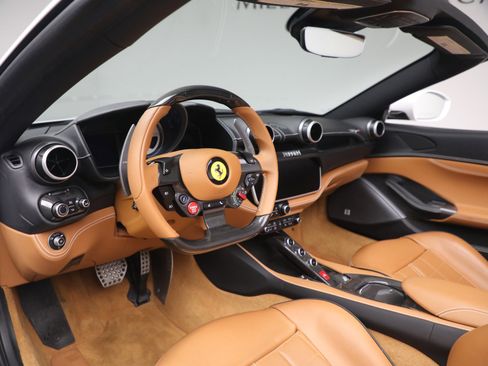 Certified 2023 Ferrari Portofino M RWD image 14