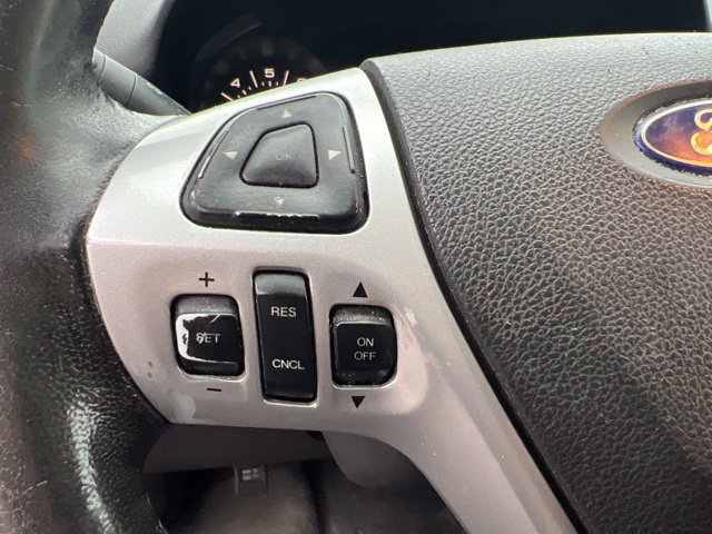 Used 2013 Ford Edge SEL FWD image 23