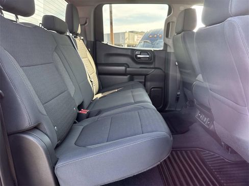 Used 2022 Chevrolet Silverado 1500 LT image 17