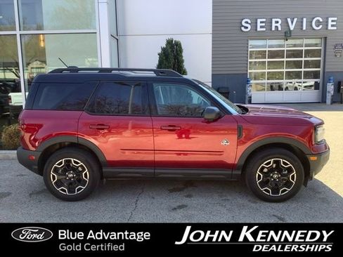 Certified 2025 Ford Bronco Sport Outer Banks w/ Outer Banks Tech Package+ AWD/4WD image 2
