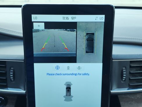 Used 2022 Ford Explorer Platinum w/ Equipment Group 601A image 25