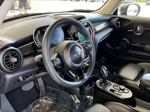 Used 2021 MINI Cooper SE w/ 6.5" Touchscreen Package FWD image 17