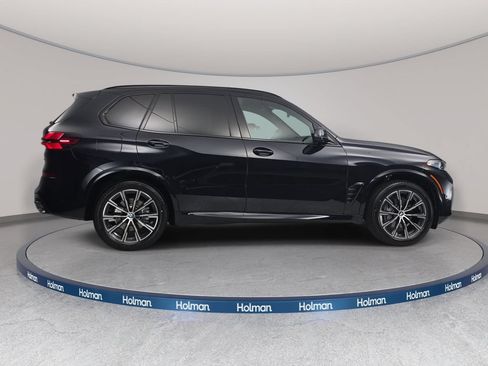 New 2026 BMW X5 xDrive40i w/ M Sport Package AWD/4WD image 4