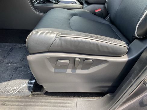 Used 2023 INFINITI QX80 Premium Select w/ Cargo Package AWD/4WD image 12