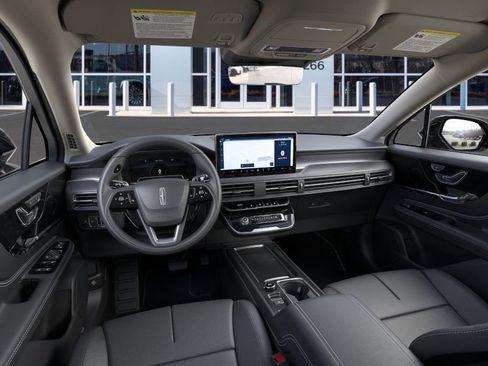 New 2025 Lincoln Corsair Premiere w/ Equipment Group 101A image 9