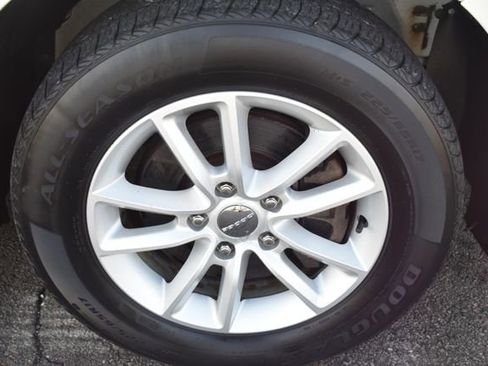 Used 2016 Dodge Journey SXT w/ Comfort/Convenience Group image 42