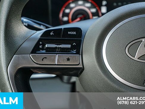 Used 2024 Hyundai Elantra SEL FWD image 28