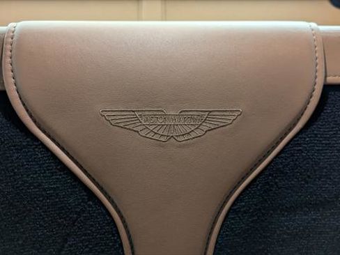 Used 2020 Aston Martin V8 Vantage Coupe image 38