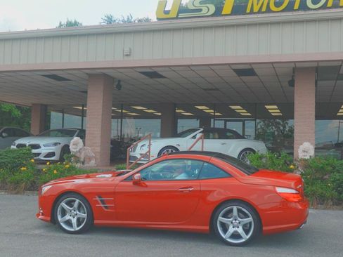 Used 2013 Mercedes-Benz SL 550 image 19