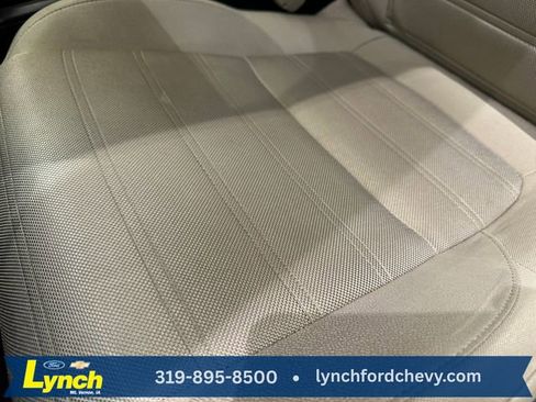 Used 2018 Honda CR-V LX image 7