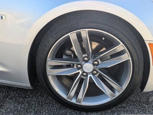 Used 2018 Chevrolet Camaro LT image 12