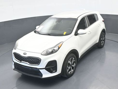 Used 2020 Kia Sportage LX image 40