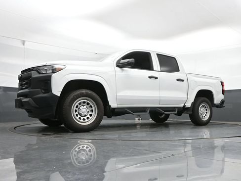 Used 2023 Chevrolet Colorado W/T w/ WT Convenience Package II RWD image 37