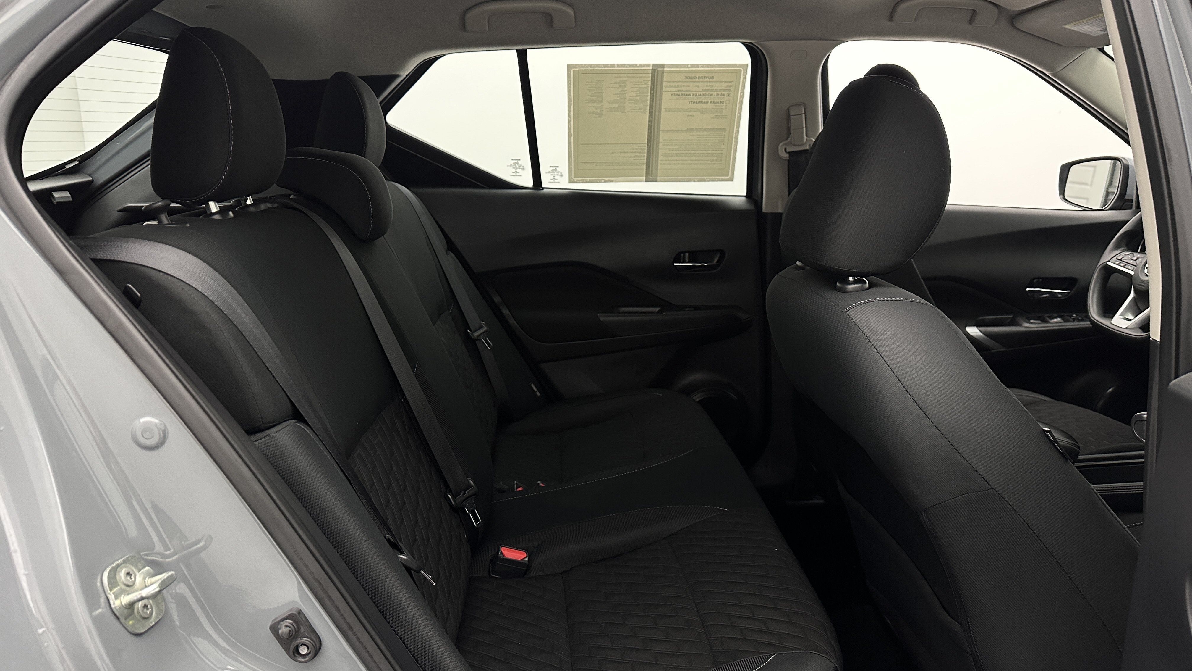 Used 2021 Nissan Kicks SV FWD image 30