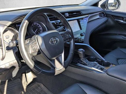 Used 2019 Toyota Camry SE image 11