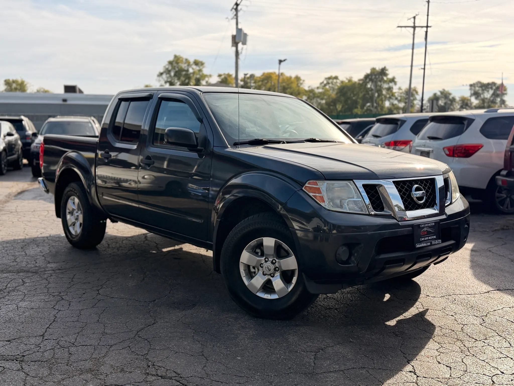 Used 2012 Nissan Frontier SV AWD/4WD image 3