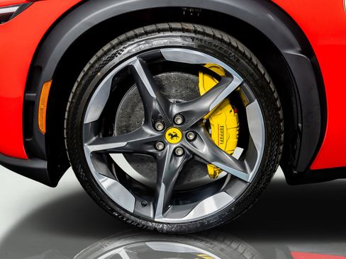 Used 2026 Ferrari Purosangue image 22