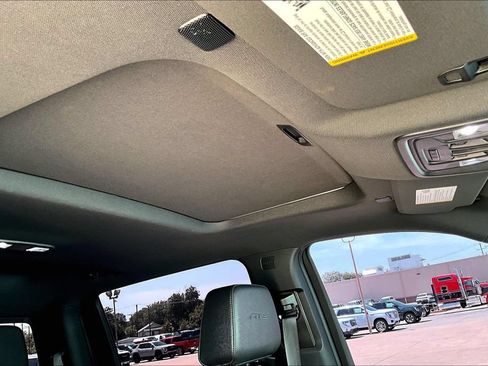 Used 2024 GMC Sierra 2500 AT4 w/ AT4 Premium Plus Package AWD/4WD image 21