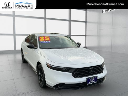 Certified 2025 Honda Accord SE image 1