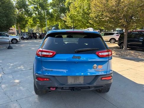 Used 2018 Jeep Cherokee Trailhawk w/ Comfort/Convenience Group AWD/4WD image 4