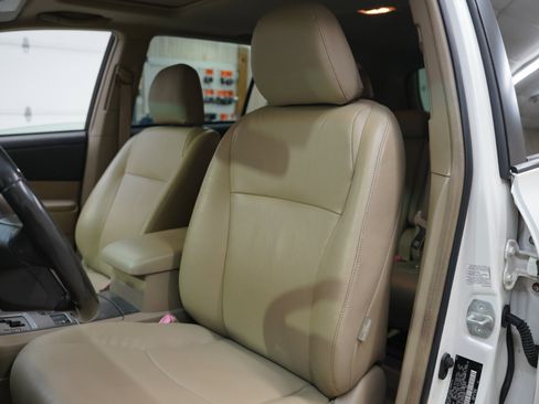 Used 2008 Toyota Highlander Sport image 24