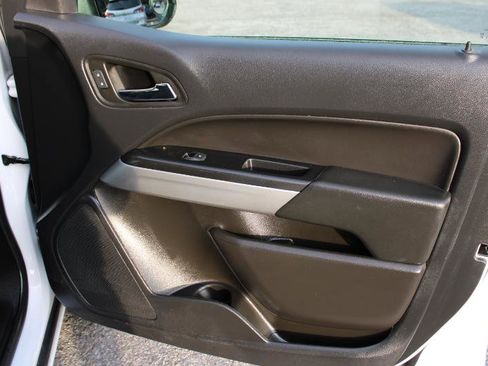 Used 2022 Chevrolet Colorado LT w/ Fleet Safety Package image 14