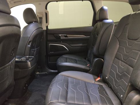 Used 2021 Kia Telluride SX w/ SX Prestige Package image 18