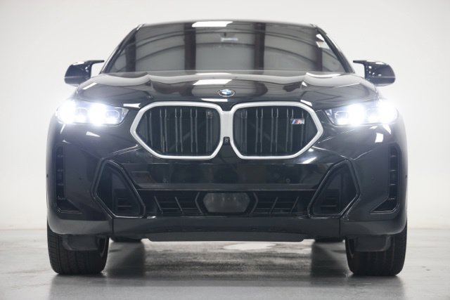 Used 2025 BMW X6 M60i w/ Parking Assistance Package AWD/4WD image 2
